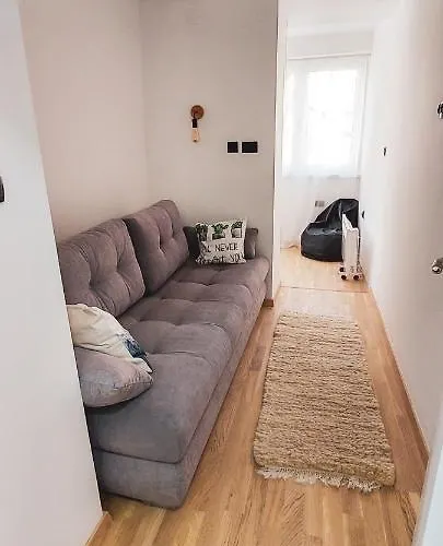 The Modern Apartment